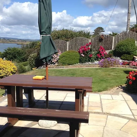 Channel View Bed & Breakfast 3*