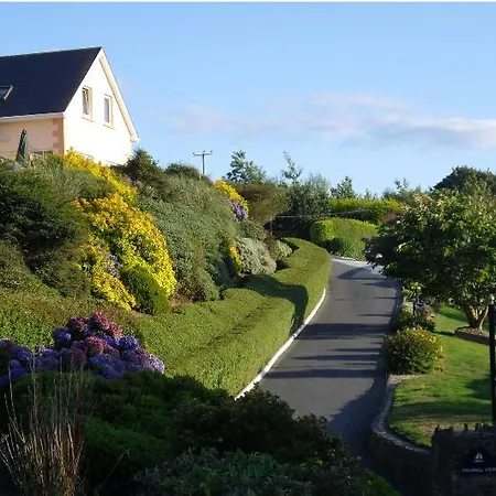 Channel View Bed & Breakfast 3*
